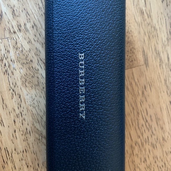 Authentic Black Burberry Square Sunglasses - Picture 7 of 8